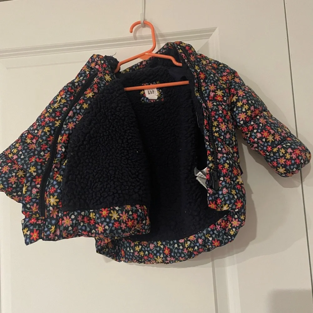 GAP Kids Floral Puffer Jacket with Hood 6-12m